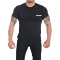 T-shirt z napisem "Ochrona" na plecach