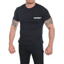 T-shirt z napisem "Ochrona" na plecach