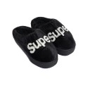 Czarne pantofle Super