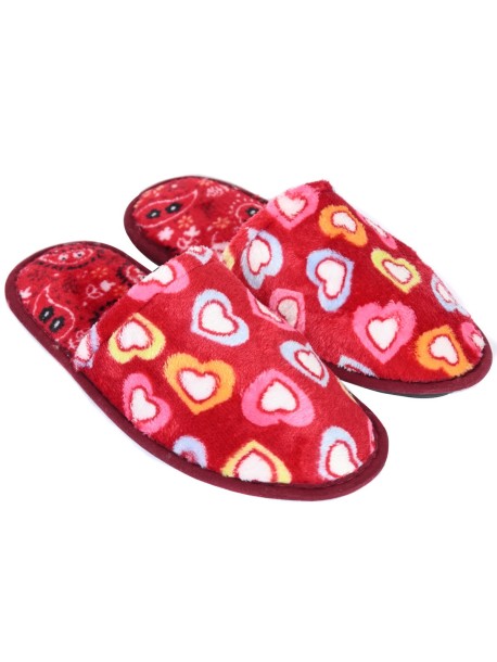 Czerwone pantofelki z sercami