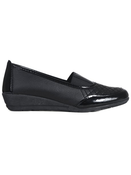 Czarne buty na platformie