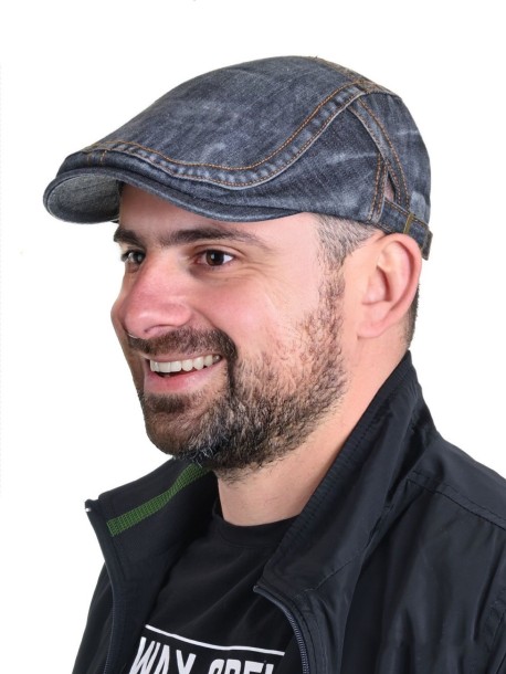 Czapka z daszkiem typu "flat cap" w kolorze czarnym