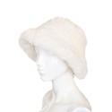 Miękki damski czapka w białym kolorze