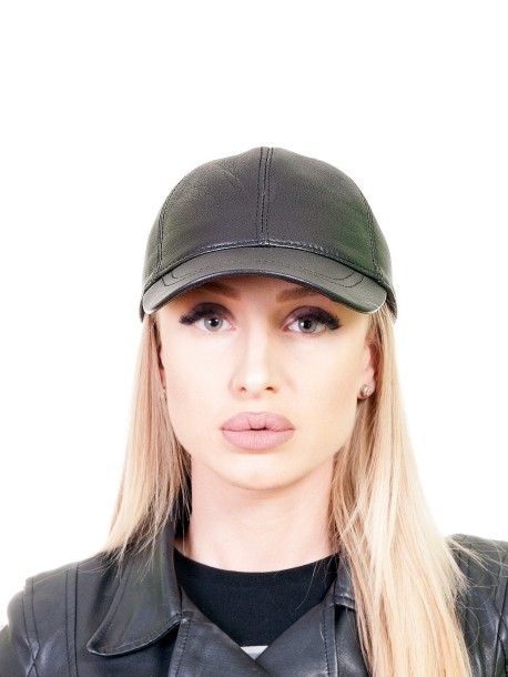 Czapka damska z daszkiem – czarna